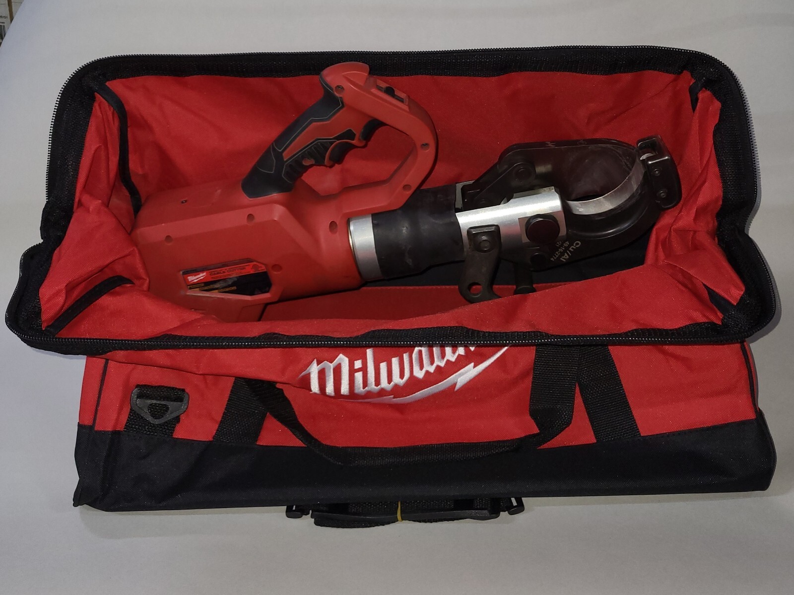 NEW Milwaukee Bag 24″ long Fits Underground Cable Cutter 2776-20 BAG ONLY