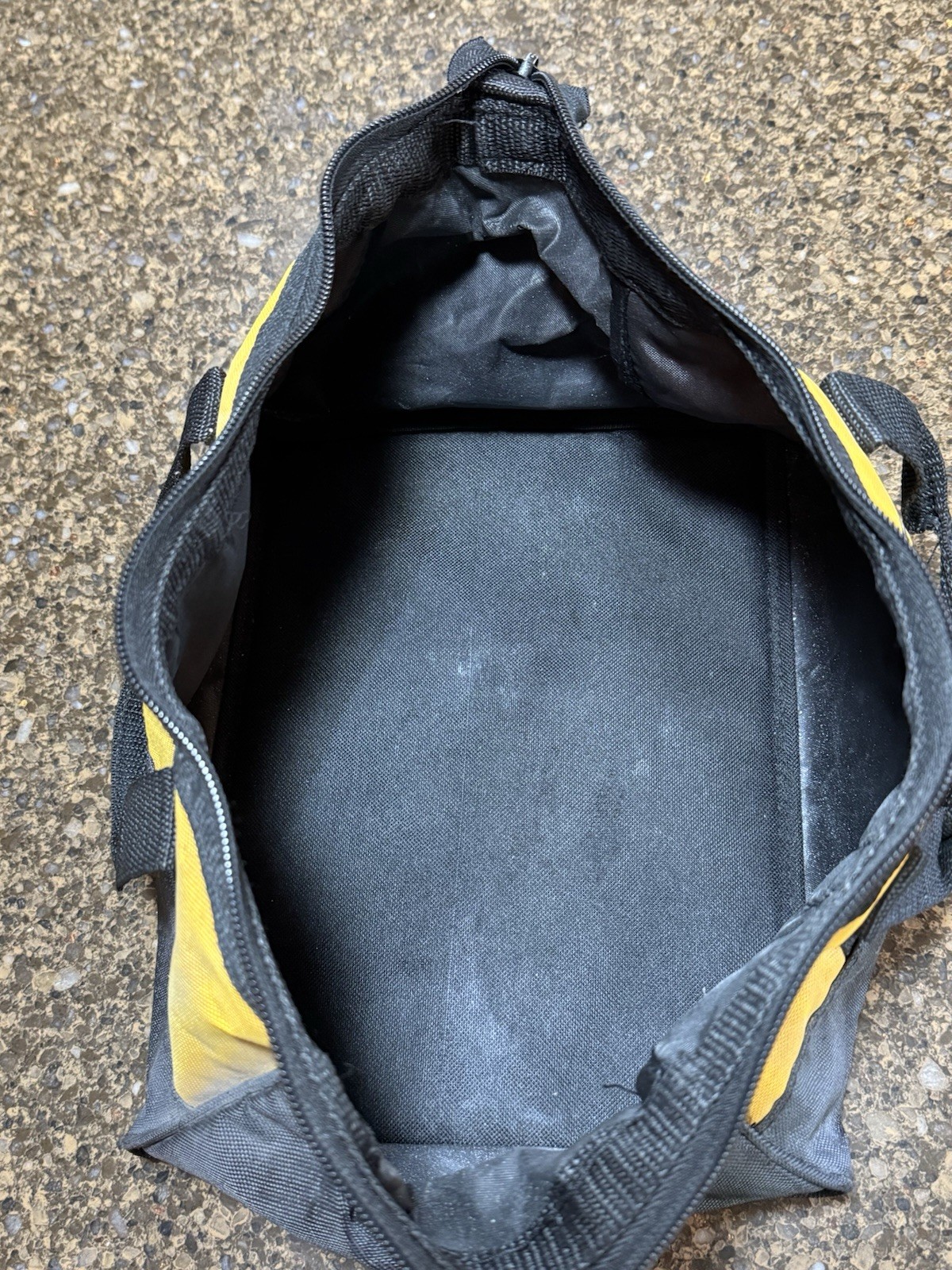 DEWALT Heavy Duty Nylon Small Tool Bag Tote Bag 13″ x 8″ x 10″ #N381993