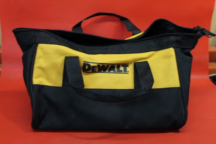 DeWalt 12″ X 9″ X 7″ Canvas Tool Bag.