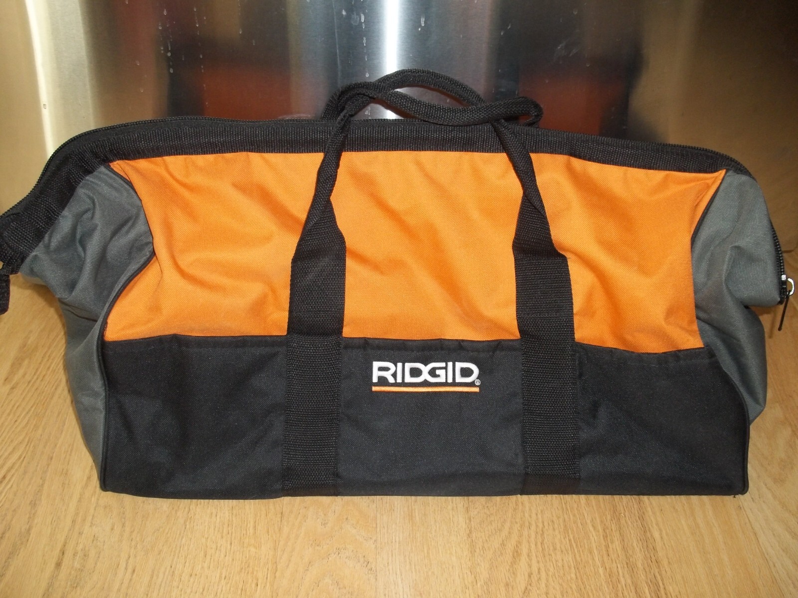 NEW Genuine RIDGID 23″ X 12″ X 11″ Large Heavy Duty 6 Pocket Tool Bag