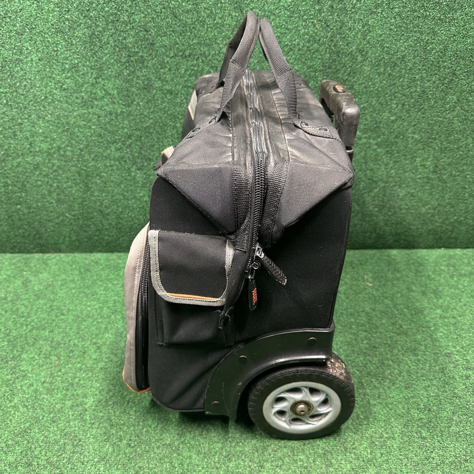 Klein Tools 55452RTB Tradesman Pro Organizer Rolling Tool Bag – Used