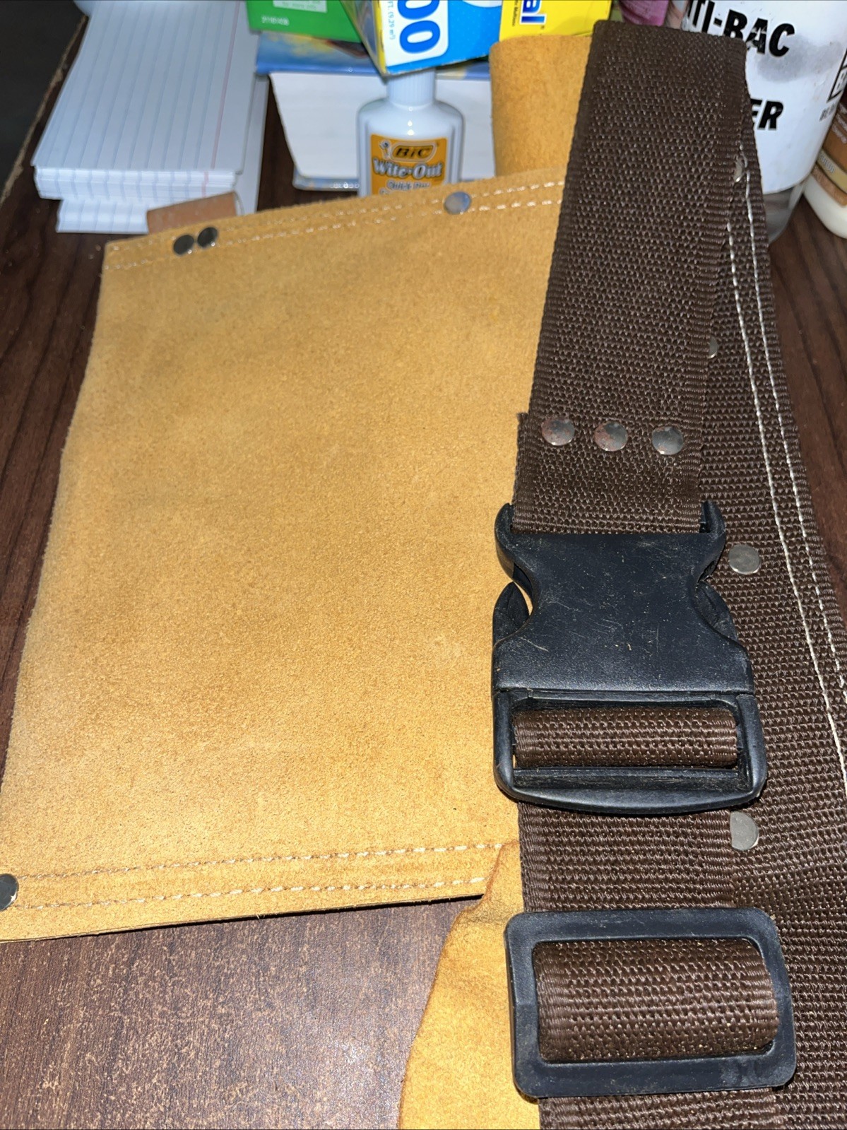 TUFF STUFF 11-Pocket Suede Leather Tool Apron in Gold
