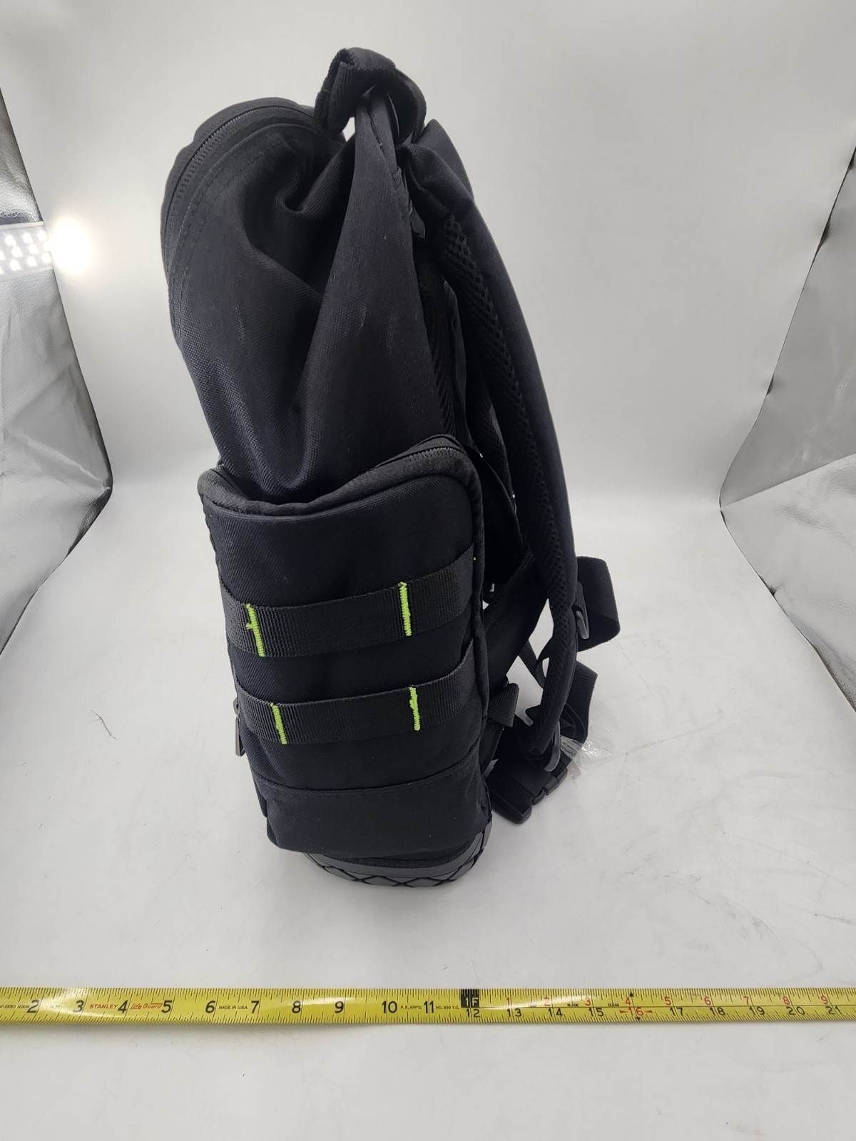 Heavy-Duty Tool Backpack: Organizing 23 Tools with Ease – Waterproof & Durable