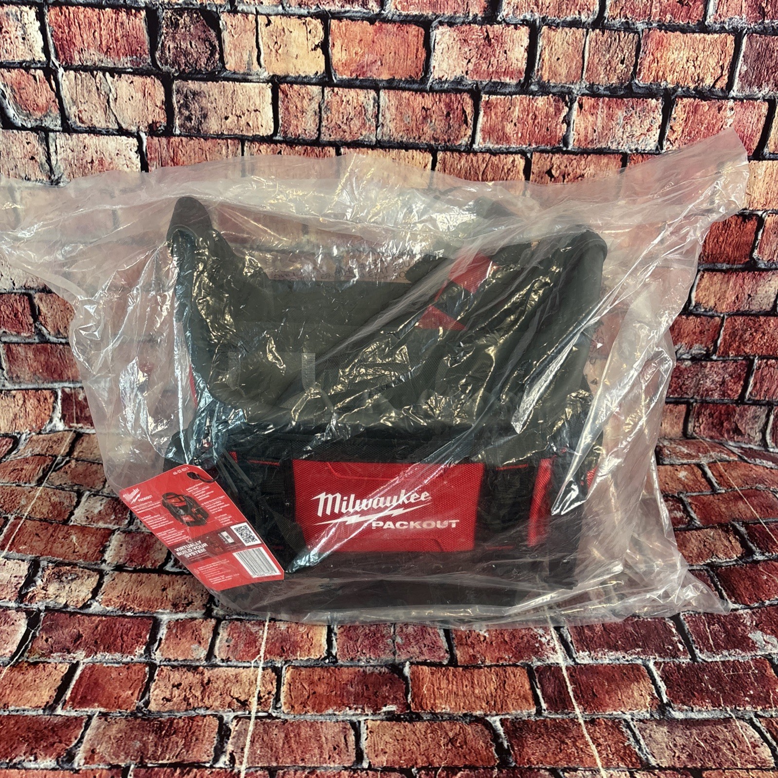 Milwaukee 48-22-8311 PACKOUT 10″ Structured Tote